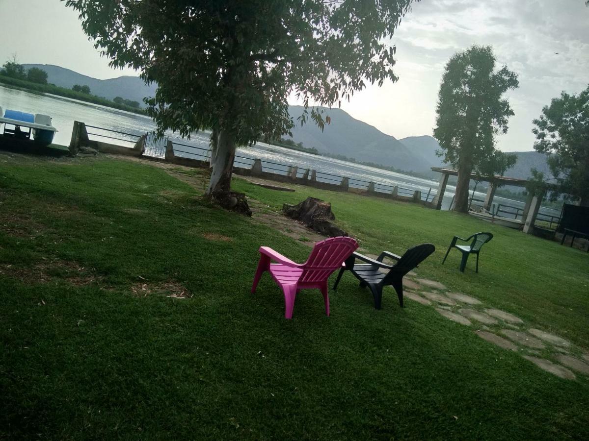 Magia Sul Lago Di Fondi Монте-Сан-Б'яджо Екстер'єр фото